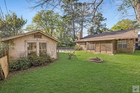 Exterior - 300 E 20th Texarkana Ar 71854, Texarkana, AR 71854 photo 8 of 11