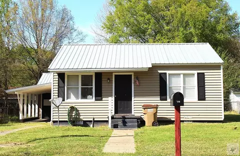 117 E Ave H Hooks Tx 75561, Hooks, TX 75561