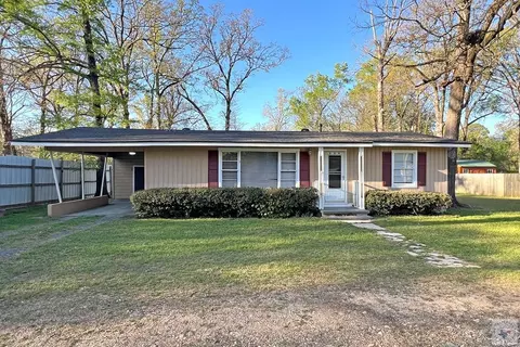 209 Roosevelt Hooks Tx 75561, Hooks, TX 75561