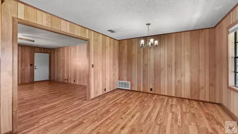 Living - 1608 Goodwin Rd Hooks Tx 75561, Hooks, TX 75561 photo 4 of 4