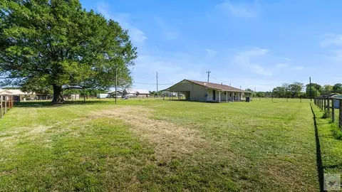 Exterior - 1608 Goodwin Rd Hooks Tx 75561, Hooks, TX 75561 photo 8 of 9