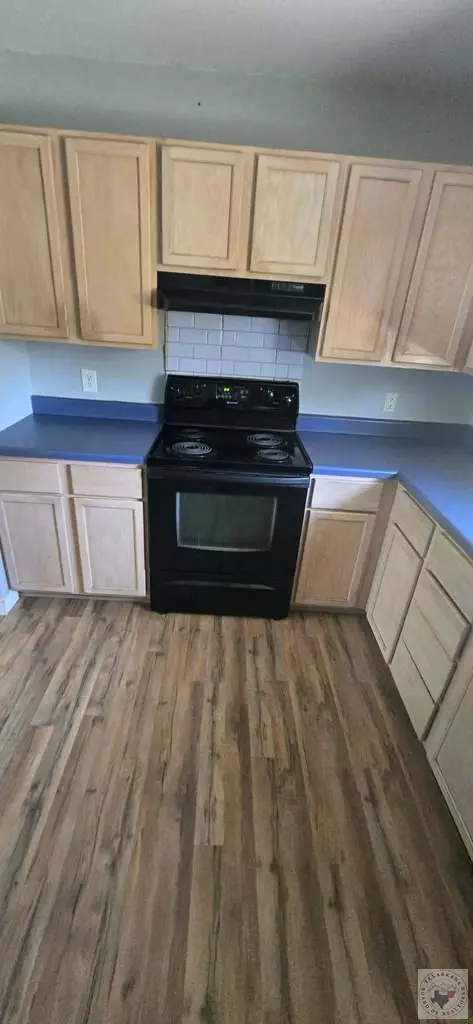 Kitchen - 627 E 1st Foreman Ar 71836, Foreman, AR 71836 photo 2 of 2