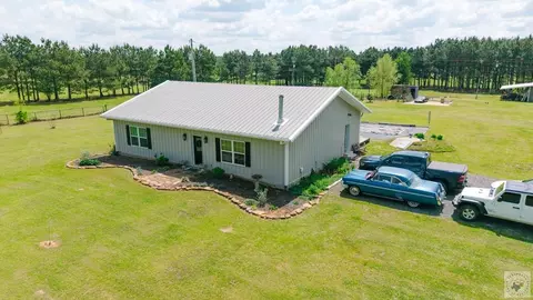 882 County Road 3203 Dekalb Tx 75559, De Kalb, TX 75559