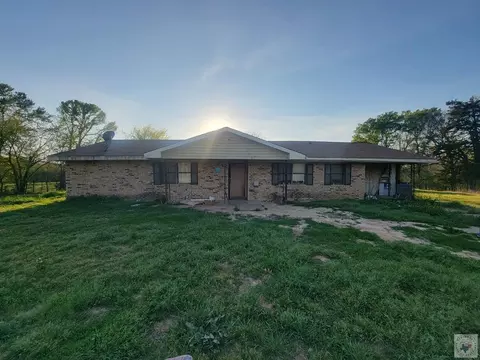 778 County Road 1345 Clarksville Tx 75426, Clarksville, TX 75426