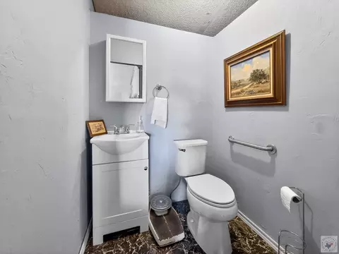 Bath - 9523 Old Post Rd Texarkana Ar 71854, Texarkana, AR 71854 photo 1 of 2