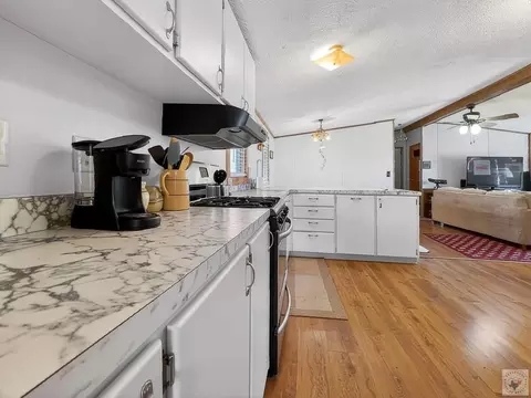 Kitchen - 9523 Old Post Rd Texarkana Ar 71854, Texarkana, AR 71854 photo 3 of 3