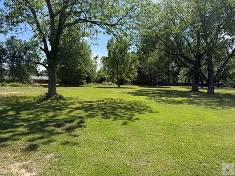 478 E Grizzley Dekalb Tx 75559, Dekalb, TX 75559
