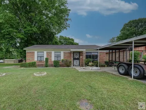 2302 Bell St Texarkana Tx 75501, Texarkana, TX 75501