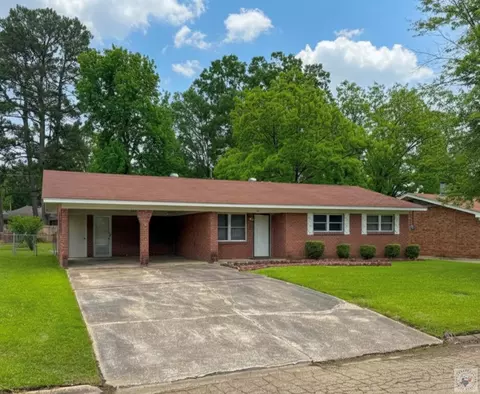 207 Greenfield Dr Wake Village Tx 75501, Wake Village, TX 75501