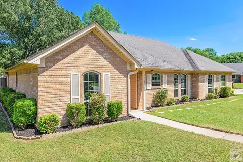 5504 Winwood Drive, Texarkana, AR 71854
