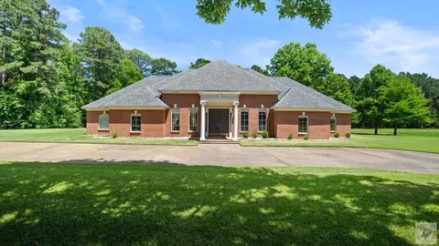 8204 Thames Cir Texarkana Tx 75503, Texarkana, TX 75503