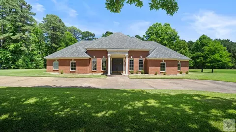 8204 Thames Cir Texarkana Tx 75503, Texarkana, TX 75503