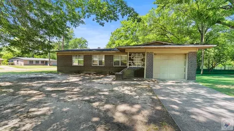 104 Park Cir Texarkana Tx 75501, Texarkana, TX 75501