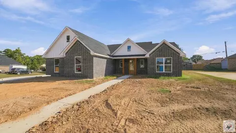 152 Corley Cir Wake Village Tx 75501, Wake Village, TX 75501
