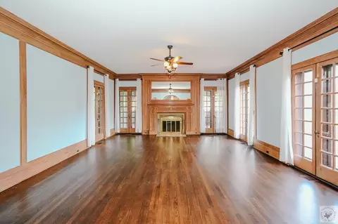 Living - 904 E 12th St Texarkana Ar 71854, Texarkana, AR 71854 photo 1 of 5