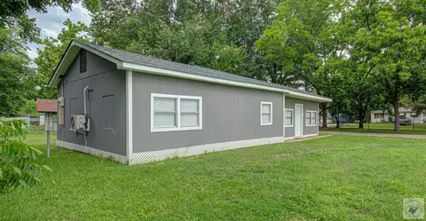 Other - 405 E 5th St Hooks Tx 75561, Hooks, TX 75561 photo 2 of 17