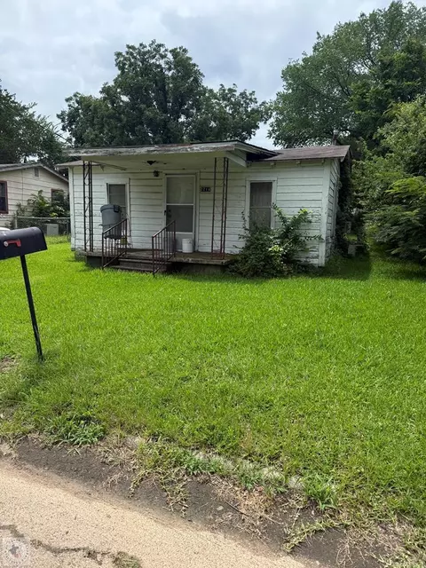 2214 Grove Texarkana Texarkana Ar 71854, Texarkana, AR 71854