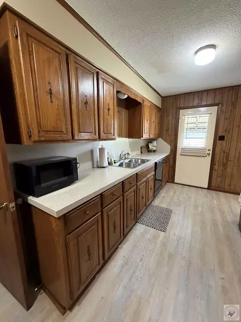 Kitchen - 1121-1123 E 18th Texarkana Ar 71854, Texarkana, AR 71854 photo 1 of 4