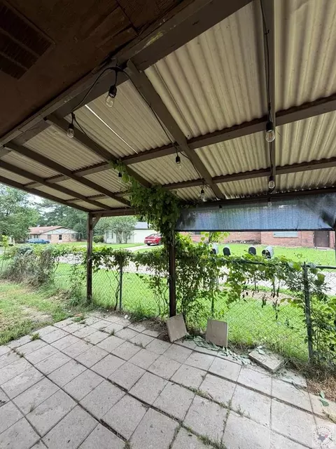 Exterior - 1121-1123 E 18th Texarkana Ar 71854, Texarkana, AR 71854 photo 5 of 8