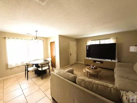 Living - 1121-1123 E 18th Texarkana Ar 71854, Texarkana, AR 71854 photo 3 of 3