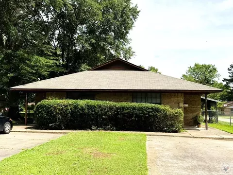 Exterior - 1121-1123 E 18th Texarkana Ar 71854, Texarkana, AR 71854 photo 3 of 8