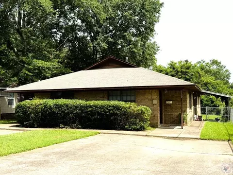Exterior - 1121-1123 E 18th Texarkana Ar 71854, Texarkana, AR 71854 photo 2 of 8