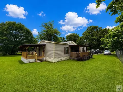 Exterior - 9997 Fm 1398 Hooks Tx 75561, Hooks, TX 75561 photo 2 of 7