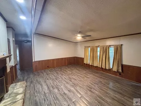 Living - 9997 Fm 1398 Hooks Tx 75561, Hooks, TX 75561 photo 2 of 3