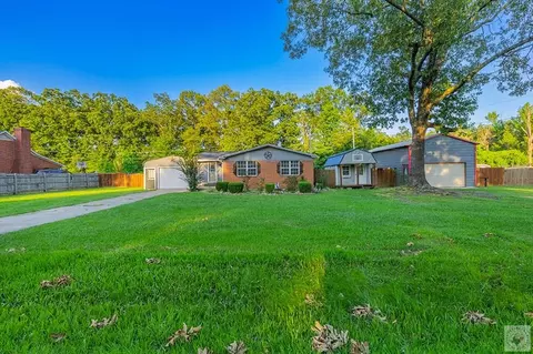 500 E 10th St Hooks Tx 75561, Hooks, TX 75561 photo 2
