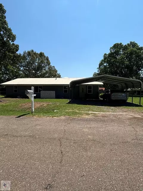 170 Manning Rd Hooks Tx 75561, Hooks, TX 75561