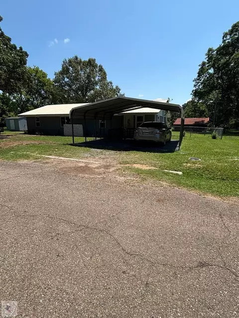 Other - 170 Manning Rd Hooks Tx 75561, Hooks, TX 75561 photo 4 of 7