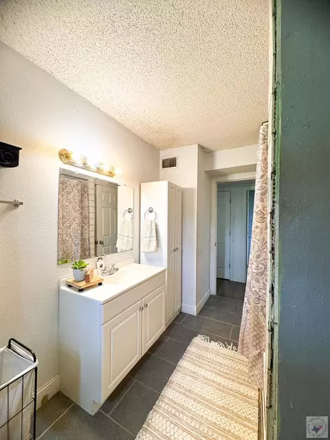 Bath - 601 County Road 4271 Simms Tx 75574, Simms, TX 75574 photo 1 of 4