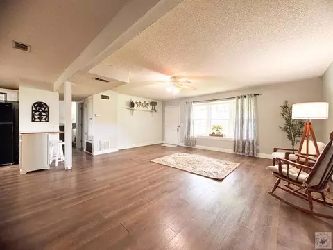 Living - 601 County Road 4271 Simms Tx 75574, Simms, TX 75574 photo 2 of 3