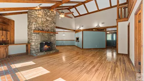 Living - 1771 Caddo Ashdown Ar 71822, Ashdown, AR 71822 photo 2 of 3
