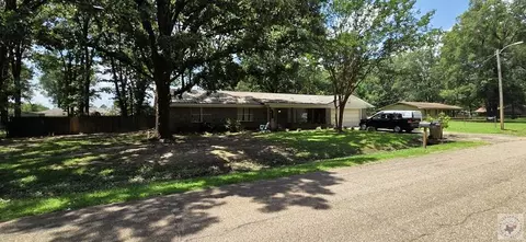 503 E 9th Street Hooks Tx 75561, Hooks, TX 75561 photo 2