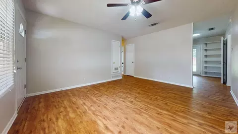 Living - 1325 E 30th Texarkana Ar 71854, Texarkana, AR 71854 photo 2 of 3