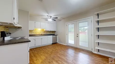 Kitchen - 1325 E 30th Texarkana Ar 71854, Texarkana, AR 71854 photo 1 of 3