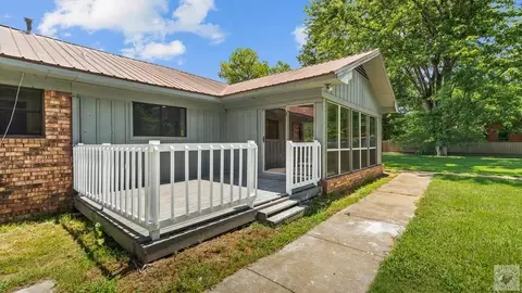 Exterior - 101 Roosevelt Hooks Tx 75561, Hooks, TX 75561 photo 5 of 12