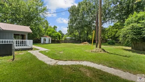 Exterior - 101 Roosevelt Hooks Tx 75561, Hooks, TX 75561 photo 10 of 12
