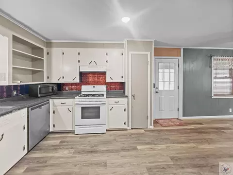 Kitchen - 476 Lr 28 Foreman Ar 71836, Foreman, AR 71836 photo 3 of 4