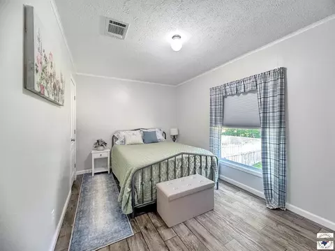 Bedroom - 116 E Ave G Hooks Tx 75561, Hooks, TX 75561 photo 3 of 4