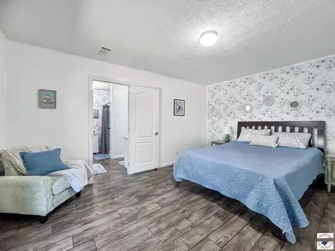 Bedroom - 116 E Ave G Hooks Tx 75561, Hooks, TX 75561 photo 2 of 4