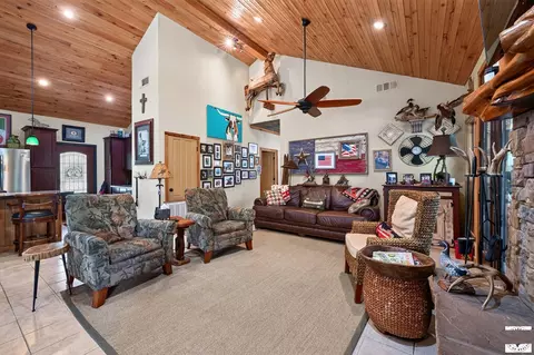 Living - 1060 Vaughn Rd Glenwood Ar 71943, Glenwood, AR 71943 photo 3 of 4