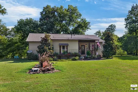 Exterior - 1060 Vaughn Rd Glenwood Ar 71943, Glenwood, AR 71943 photo 3 of 18
