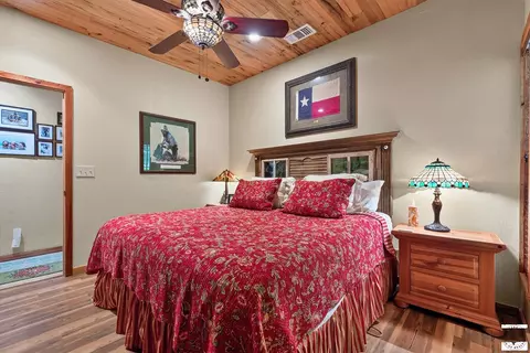 Bedroom - 1060 Vaughn Rd Glenwood Ar 71943, Glenwood, AR 71943 photo 2 of 12