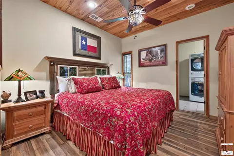 Bedroom - 1060 Vaughn Rd Glenwood Ar 71943, Glenwood, AR 71943 photo 1 of 12