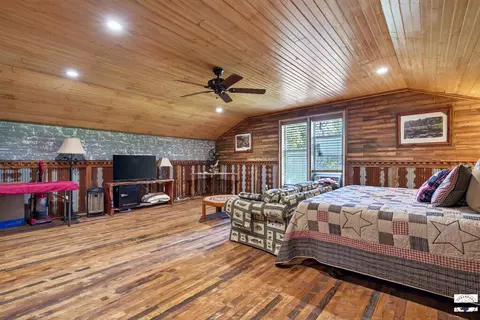 Bedroom - 1060 Vaughn Rd Glenwood Ar 71943, Glenwood, AR 71943 photo 11 of 12