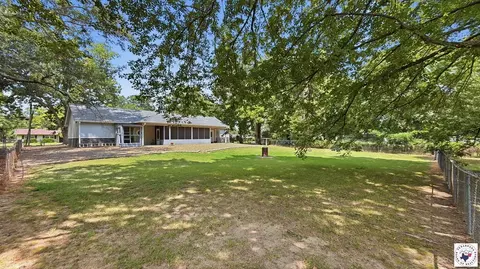 Exterior - 204 Main St Hooks Tx 75561, Hooks, TX 75561 photo 12 of 12