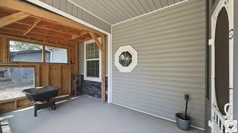 Exterior - 204 Main St Hooks Tx 75561, Hooks, TX 75561 photo 6 of 12