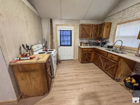 Kitchen - 2165 Fm 561 Simms Tx 75574, Simms, TX 75574 photo 3 of 5